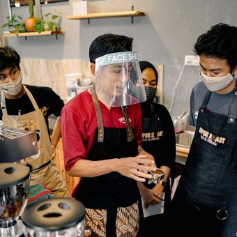 MARI MULAI BISNIS COFFEE SHOP DI TAHUN 2021 INI!